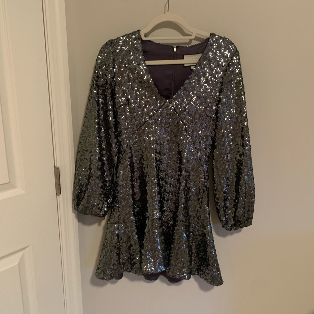 ⭐️ Alexis Sequin Dress ⭐️ - Picture 3 of 7